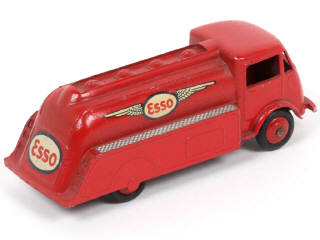 Lot 239 - DINKY TOYS (FRANCE) (1)