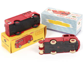 Lot 200 - DINKY TOYS (GB) (2)