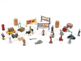 Lot 12 - DIVERS (30)
