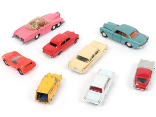 Lot 217 - DINKY TOYS (GB) (8)
