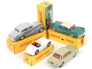 Lot 269 - DINKY TOYS (FRANCE) (4)