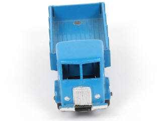 Lot 409 - DINKY TOYS (FRANCE) (1)
