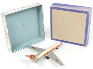 Lot 462 - DINKY TOYS (FRANCE) (1)