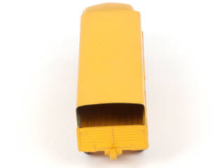 Lot 422 - DINKY TOYS (FRANCE) (1)