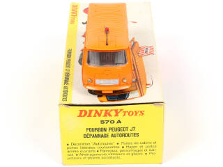 Lot 444 - DINKY TOYS (FRANCE) (1)