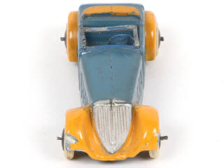 Lot 397 - DINKY TOYS (FRANCE) (1)