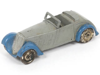 Lot 396 - DINKY TOYS (FRANCE) (1)