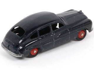 Lot 402 - DINKY TOYS (FRANCE) (1)