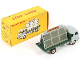 Lot 449 - DINKY TOYS (FRANCE) (1)