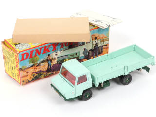 Lot 451 - DINKY TOYS (FRANCE) (1)