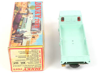 Lot 451 - DINKY TOYS (FRANCE) (1)