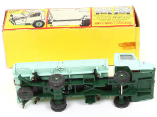 Lot 451 - DINKY TOYS (FRANCE) (1)