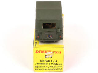 Lot 440 - DINKY TOYS (FRANCE) (1)