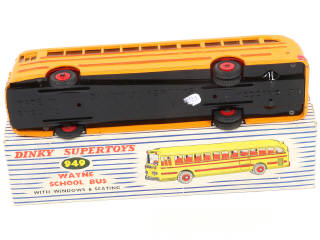 Lot 547 - DINKY TOYS (GB) (1)