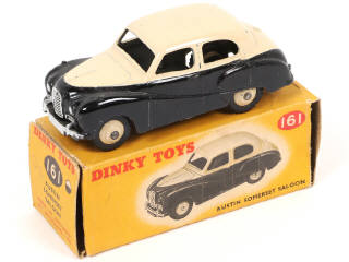 Lot 517 - DINKY TOYS (GB) (1)