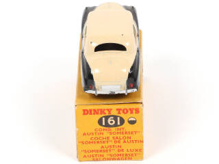 Lot 517 - DINKY TOYS (GB) (1)