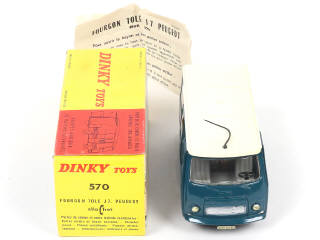 Lot 442 - DINKY TOYS (FRANCE) (1)