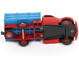 Lot 414 - DINKY TOYS (FRANCE) (1)