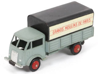 Lot 413 - DINKY TOYS (FRANCE) (1)