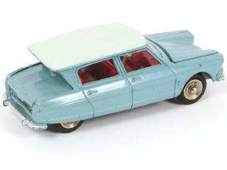 Lot 434 - DINKY TOYS (FRANCE) (1)