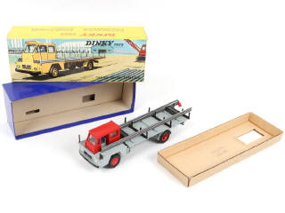 Lot 458 - DINKY TOYS (FRANCE) (1)