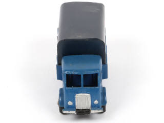 Lot 411 - DINKY TOYS (FRANCE) (1)