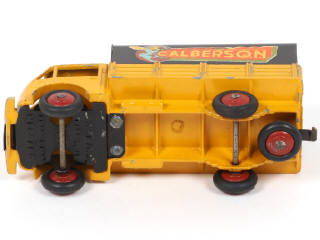 Lot 412 - DINKY TOYS (FRANCE) (1)