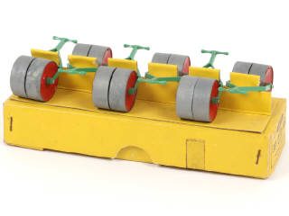 Lot 476 - DINKY TOYS (GB) (1)