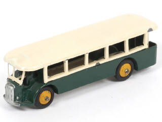 Lot 418 - DINKY TOYS (FRANCE) (1)