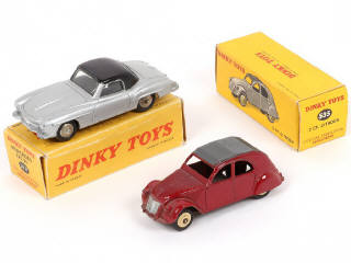 Lot 285 - DINKY TOYS (FRANCE) (2)