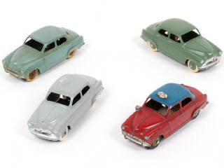 Lot 300 - DINKY TOYS (FRANCE) (4)