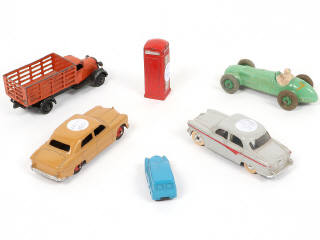 Lot 249 - DINKY TOYS (GB) (6)