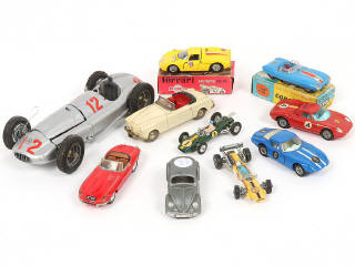 Lot 100 - DIVERS (10)