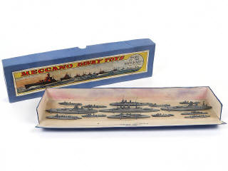 Lot 230 - DINKY TOYS (GB) (1)