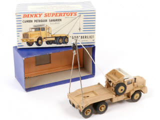 Lot 275 - DINKY TOYS (FRANCE) (1)