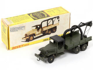 Lot 274 - DINKY TOYS (FRANCE) (1)