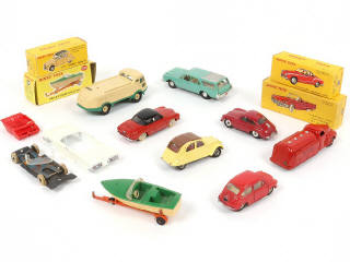 Lot 248 - DINKY TOYS (9)