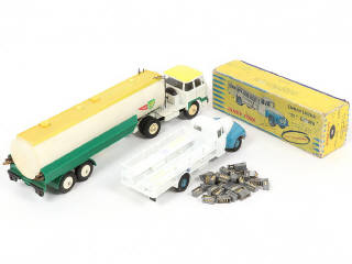 Lot 299 - DINKY TOYS (FRANCE) (2)