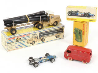 Lot 303 - DINKY TOYS (FRANCE) (3)