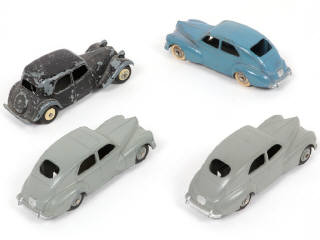 Lot 313 - DINKY TOYS (FRANCE) (4)
