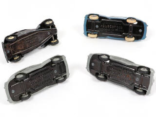 Lot 313 - DINKY TOYS (FRANCE) (4)