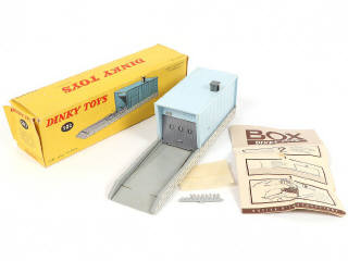 Lot 275 - DINKY TOYS (FRANCE) (1)