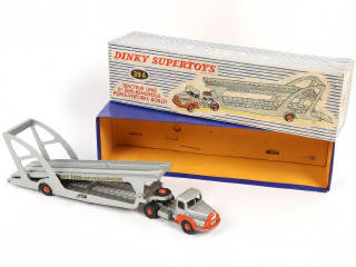 Lot 308 - DINKY TOYS (FRANCE) (3)