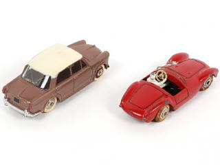 Lot 292 - DINKY TOYS (FRANCE) (2)