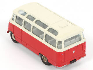 Lot 262 - DINKY TOYS (FRANCE) (1)