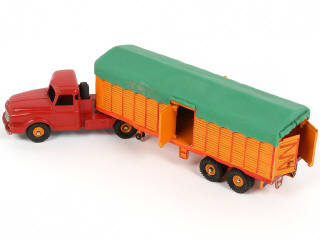 Lot 268 - DINKY TOYS (FRANCE) (1)