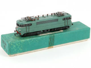 Lot 28 - V.B. 'HO' (FRANCE) (1)