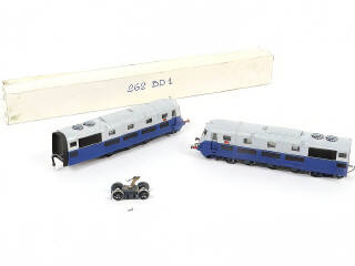 Lot 21 - DIVERS 'HO' (1)