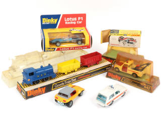 Lot 282 - DINKY TOYS (GB) (5)