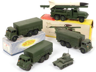 Lot 288 - DINKY TOYS (GB) (5)